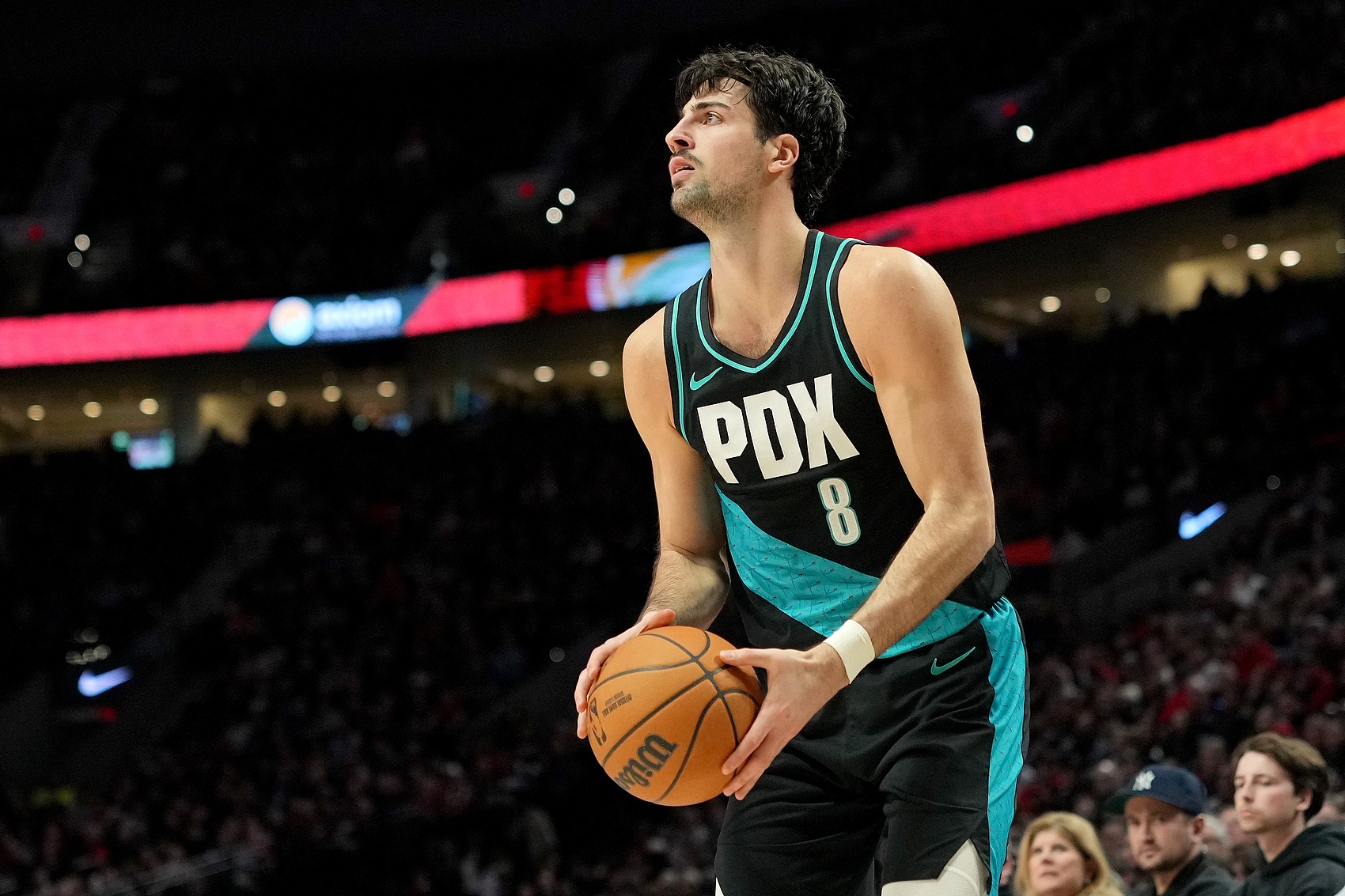 雷速-媒体人：没有阿夫迪亚的开拓者 完全有机会去俯冲争状元