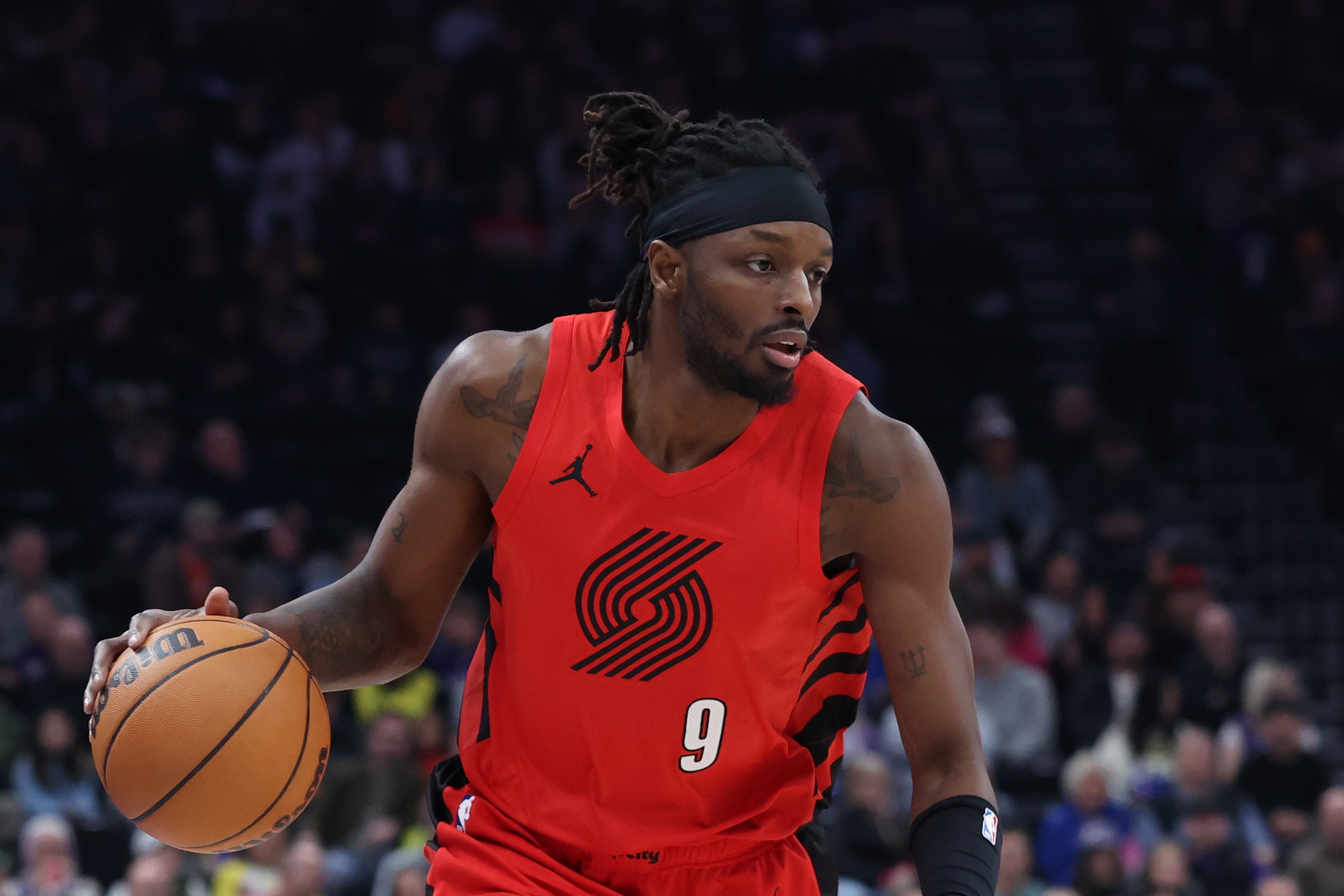 雷速体育直播-好球员！格兰特18中11&amp;三分8中3砍30分9板4助 拼下4前场板